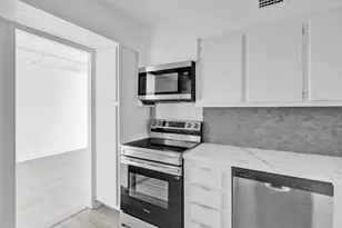 2841 NE 163rd St, North Miami Beach, FL 33160 - Photo 16