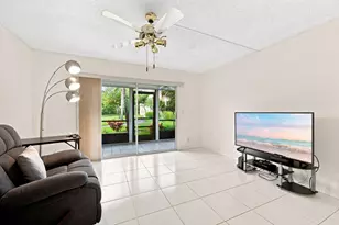 7321 Amberly Ln, Delray Beach, FL 33446 - Photo 8