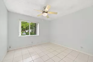 7321 Amberly Ln, Delray Beach, FL 33446 - Photo 14