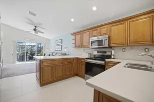 5026 Prairie Dunes Village Cir, Lake Worth, FL 33463 - Photo 12