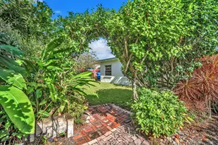 8380 NW 28th St, Sunrise, FL 33322 - Photo 20