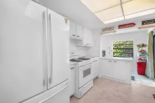 8380 NW 28th St, Sunrise, FL 33322 - Photo 16