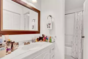 615 Laconia Cir, Greenacres, FL 33467 - Photo 10