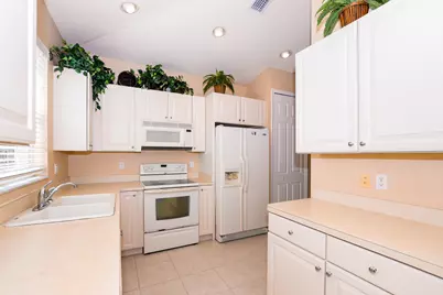 8190 Mulligan Circle, Port Saint Lucie, FL 34986 - Photo 6