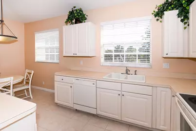 8190 Mulligan Circle, Port Saint Lucie, FL 34986 - Photo 8