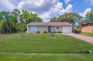 509 SE Faith Terrace, Port Saint Lucie, FL 34953 - Photo 2