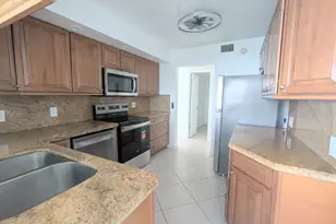 105 Lake Emerald Dr, Oakland Park, FL 33309 - Photo 14