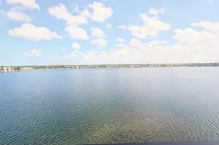 105 Lake Emerald Dr, Oakland Park, FL 33309 - Photo 4