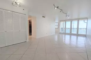 105 Lake Emerald Dr, Oakland Park, FL 33309 - Photo 16