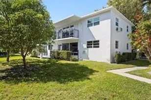 1050 SE 14th Pl, Fort Lauderdale, FL 33316 - Photo 16
