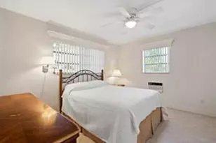 1050 SE 14th Pl, Fort Lauderdale, FL 33316 - Photo 10
