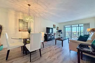 2309 S Cypress Bend Dr, Pompano Beach, FL 33069 - Photo 6
