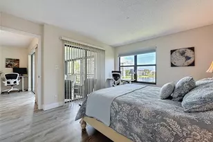 2309 S Cypress Bend Dr, Pompano Beach, FL 33069 - Photo 8