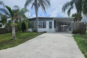 8392 SE Skylark Ave, Hobe Sound, FL 33455 - Photo 1