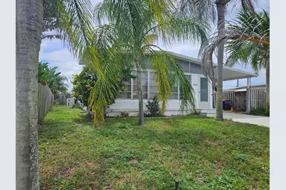 8392 SE Skylark Avenue, Hobe Sound, FL 33455 - Photo 2