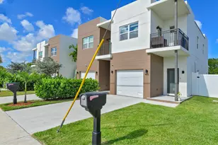 460 NW 27th Ave, Pompano Beach, FL 33069 - Photo 2