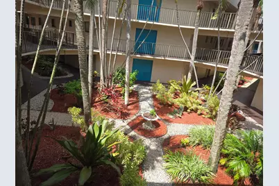 5190 Las Verdes Circle #209, Delray Beach, FL 33484 - Photo 8