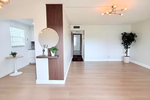 402 Brighton J, Boca Raton, FL 33434 - Photo 6