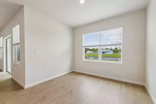 699 SE Delancey Ln, Port Saint Lucie, FL 34984 - Photo 4