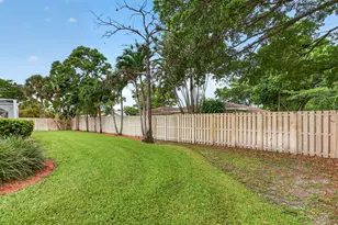 8751 NW 19th St, Coral Springs, FL 33071 - Photo 40