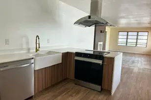 913 N B St, Lake Worth Beach, FL 33460 - Photo 2