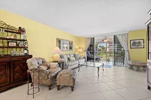 911 Gardenia Dr, Delray Beach, FL 33483 - Photo 16