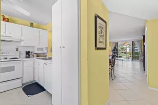 911 Gardenia Dr, Delray Beach, FL 33483 - Photo 8