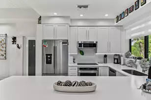 1556 S Ocean Ln, Fort Lauderdale, FL 33316 - Photo 6