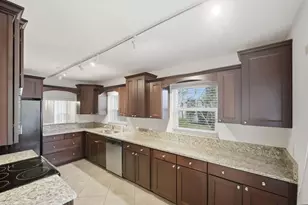 1900 S Kanner Hwy, Stuart, FL 34994 - Photo 2