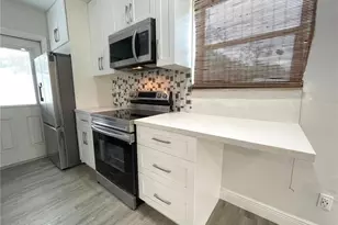 1904 SW 11th Ct, Fort Lauderdale, FL 33312 - Photo 2