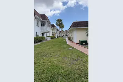 702 SE 2nd Avenue SE #405, Deerfield Beach, FL 33441 - Photo 18