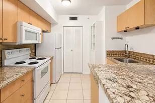 106 Villa Cir, Boynton Beach, FL 33435 - Photo 6