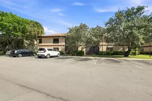 2662 Carambola Cir N, Coconut Creek, FL 33066 - Photo 26