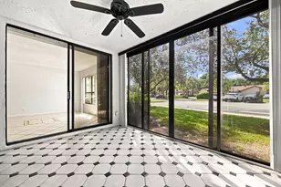 2662 Carambola Cir N, Coconut Creek, FL 33066 - Photo 22