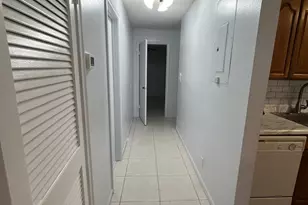 3211 SW 1st St, Deerfield Beach, FL 33442 - Photo 8