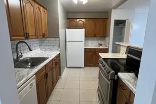 3211 SW 1st St, Deerfield Beach, FL 33442 - Photo 6