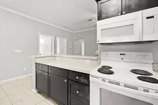 917 14th St, West Palm Beach, FL 33401 - Photo 12