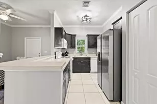 917 14th St, West Palm Beach, FL 33401 - Photo 10