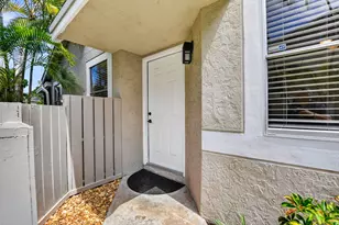 1971 Discovery Cir E, Deerfield Beach, FL 33442 - Photo 6