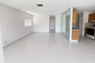 3319 Americo Dr, West Palm Beach, FL 33417 - Photo 2