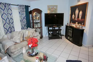 7553 Trent Dr, Tamarac, FL 33321 - Photo 14