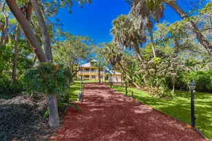 8053 S Indian River Dr, Fort Pierce, FL 34982 - Photo 2