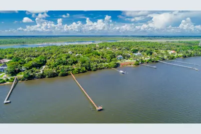 8053 S Indian River Drive, Fort Pierce, FL 34982 - Photo 32