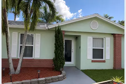 924 Cumberland Terrace, Davie, FL 33325 - Photo 2