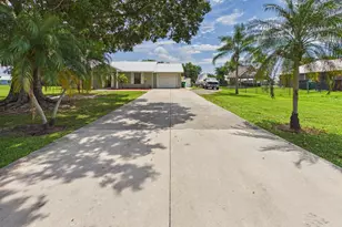 1150 SW 85th Way, Okeechobee, FL 34974 - Photo 2