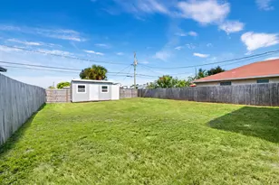 238 SW 10th Ave, Delray Beach, FL 33444 - Photo 18