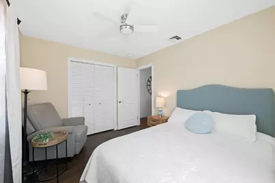 238 SW 10th Avenue, Delray Beach, FL 33444 - Photo 16