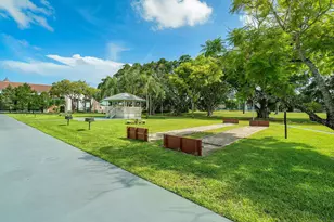 1015 Berkshire A, Deerfield Beach, FL 33442 - Photo 20