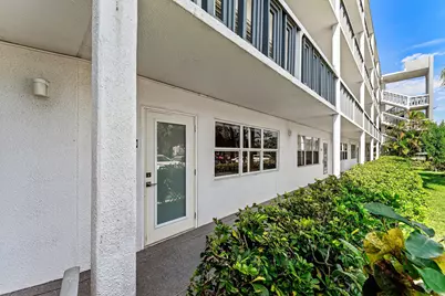 1015 Berkshire A, Deerfield Beach, FL 33442 - Photo 14