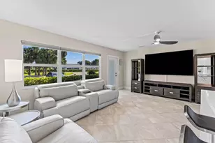 1015 Berkshire A, Deerfield Beach, FL 33442 - Photo 4